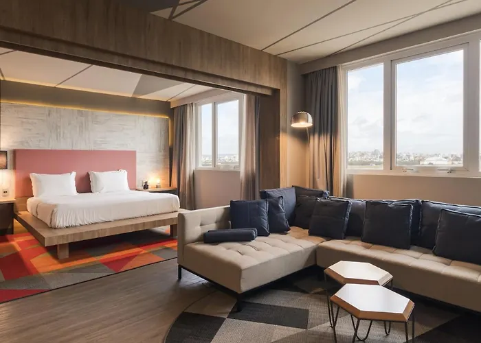 Hotel Novotel Airport