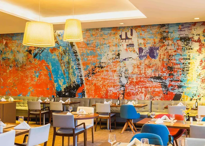 Novotel Airport 4*