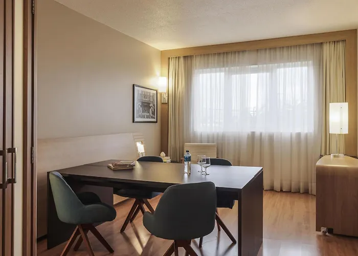 Novotel Airport Hotel