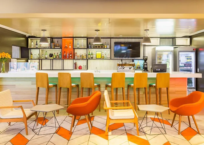 Novotel Airport Hotel 4*