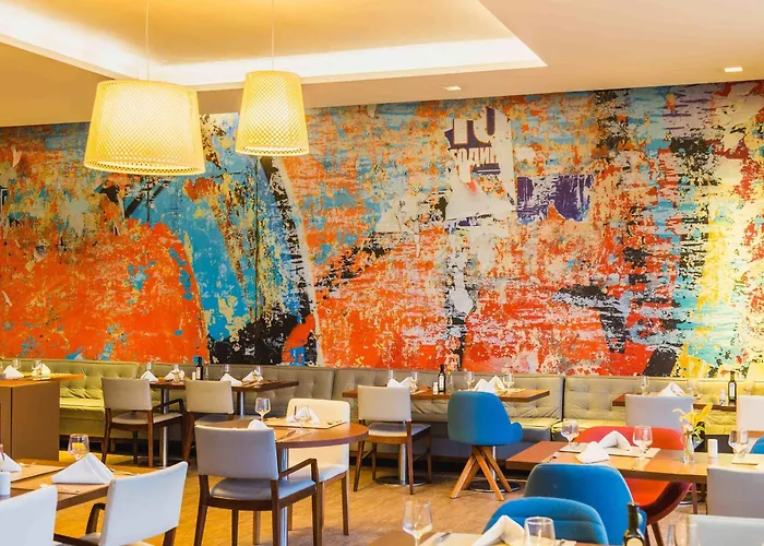 Novotel Airport 4*
