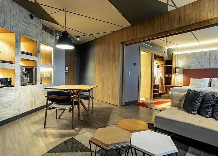 Hotel Novotel Airport 4*